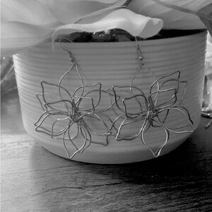 3D handmade Wire wrapped flower earrings